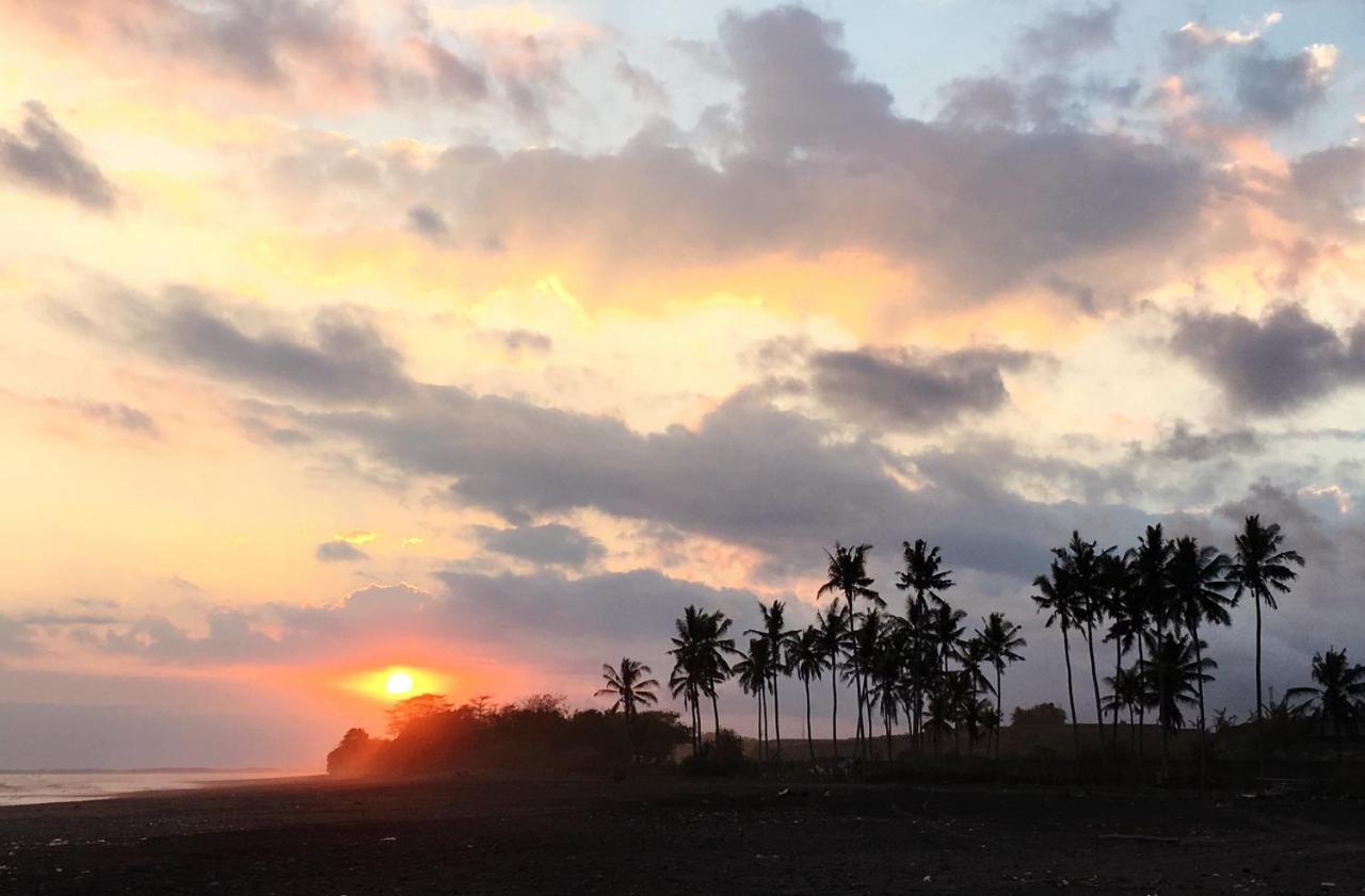 Wide Sands Retreat Pulukan